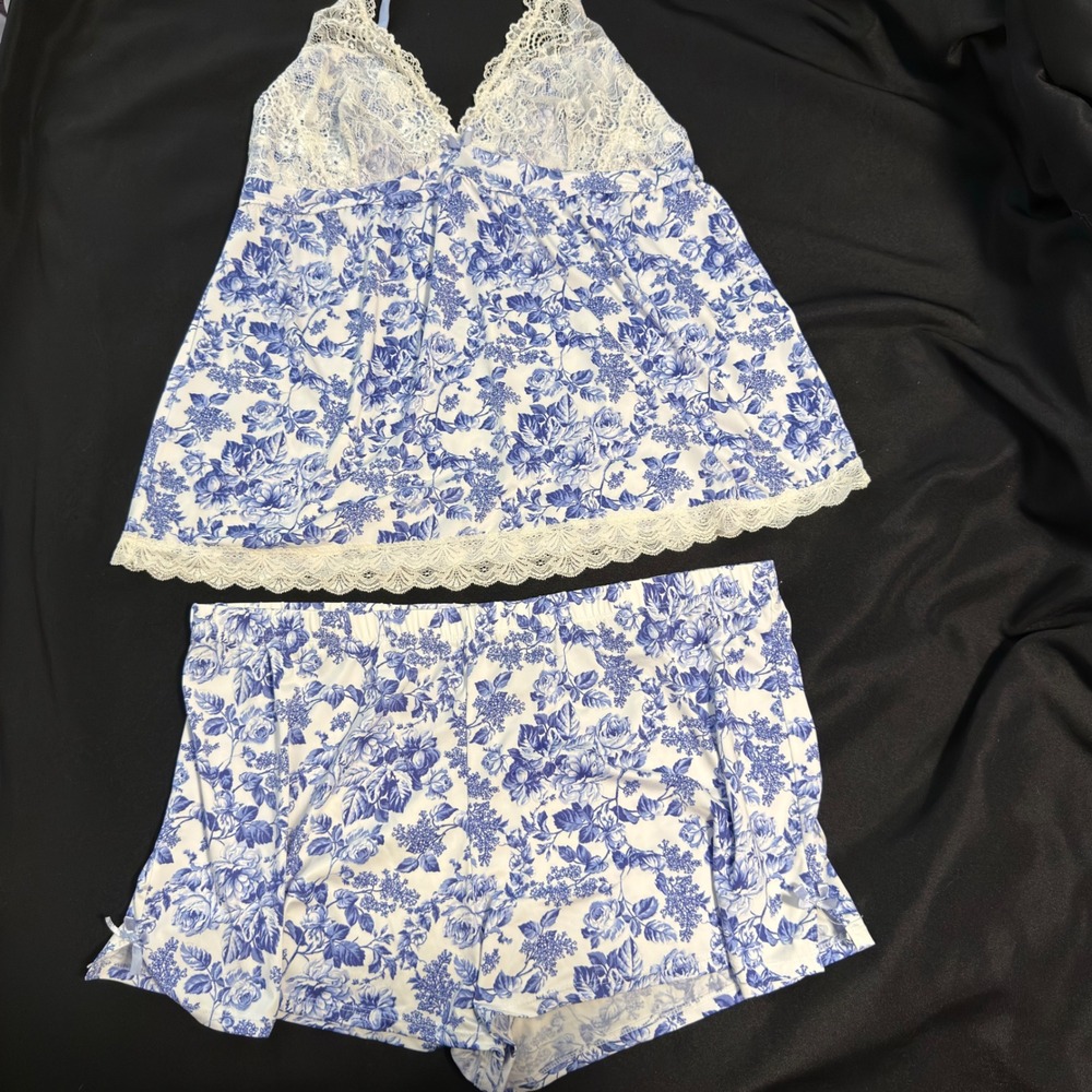 Laura Ashley Blue Floral Lace Trim Cami & Shorts Pajama Set, PJ's Size XL - Picture 2 of 8